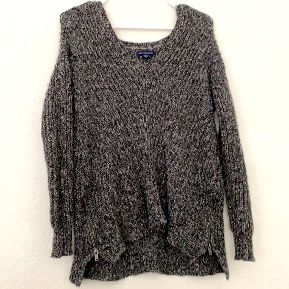 Black & White American Eagle Sweater